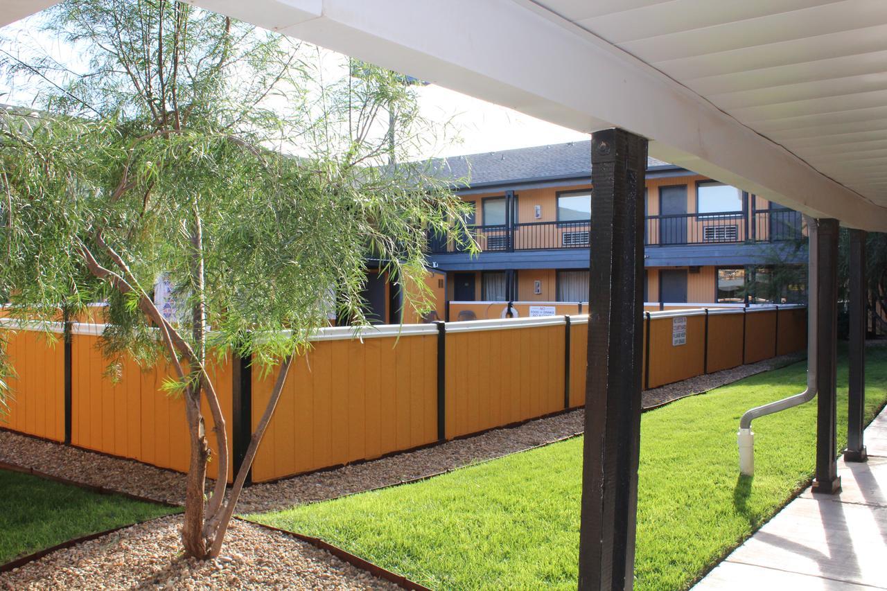 The Executive Inn & Suites Amarillo Bagian luar foto