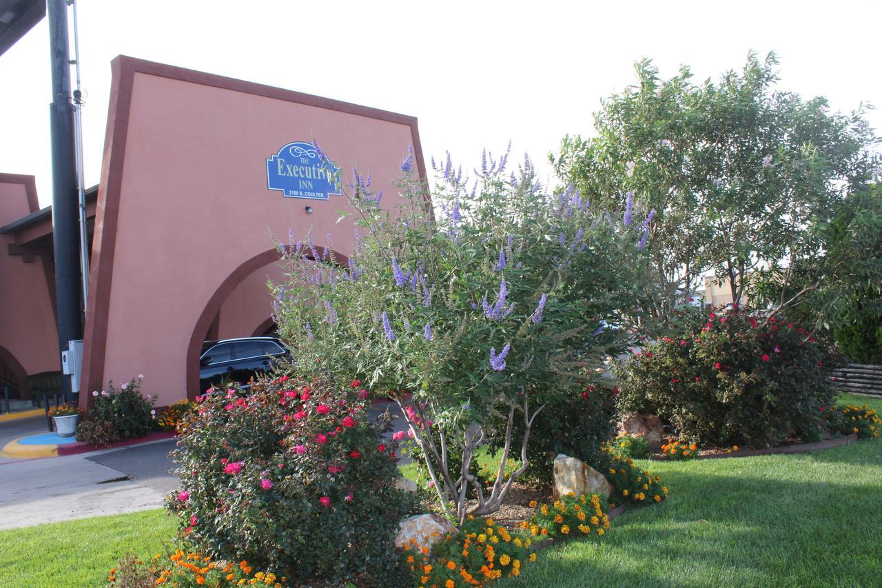The Executive Inn & Suites Amarillo Bagian luar foto