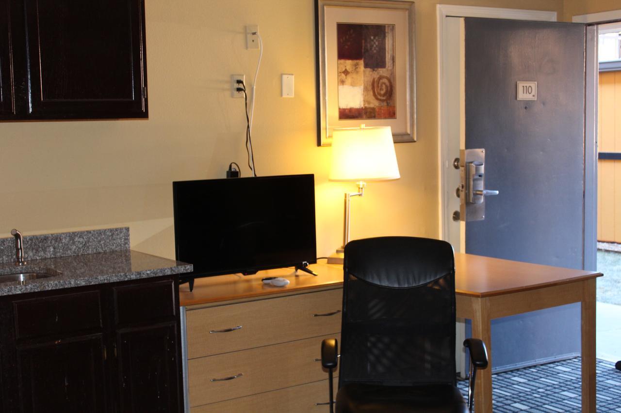 The Executive Inn & Suites Amarillo Bagian luar foto