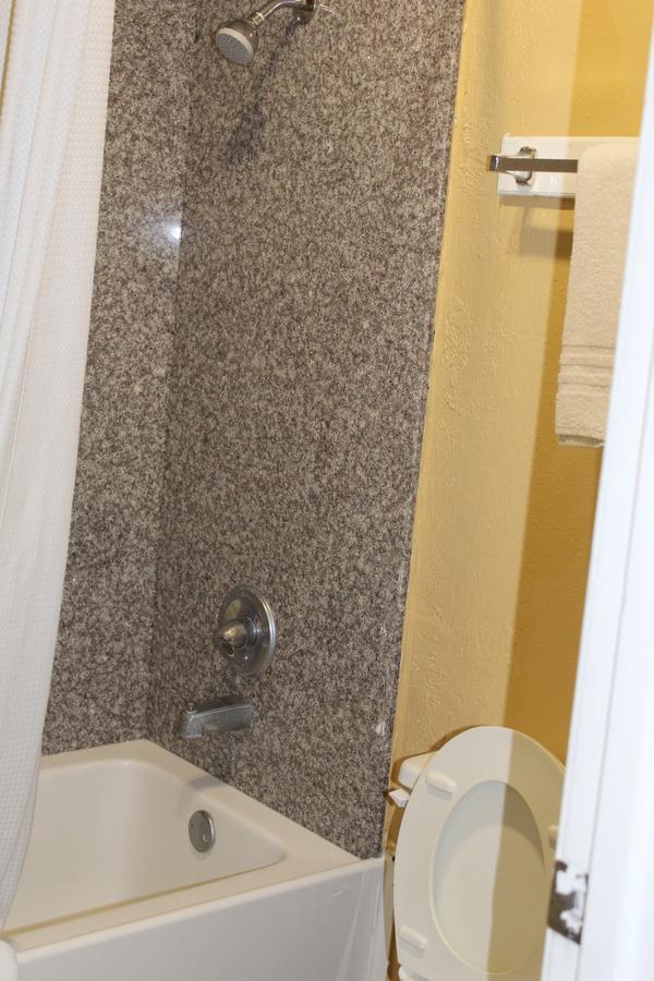 The Executive Inn & Suites Amarillo Bagian luar foto