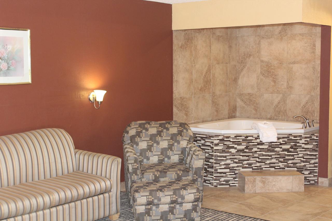 The Executive Inn & Suites Amarillo Bagian luar foto