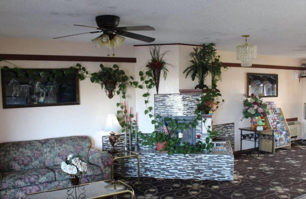 The Executive Inn & Suites Amarillo Bagian luar foto